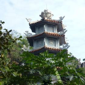 Мраморные горы. Пагода. - Мьянма, Вьетнам. Декабрь 2011-январь 2012.